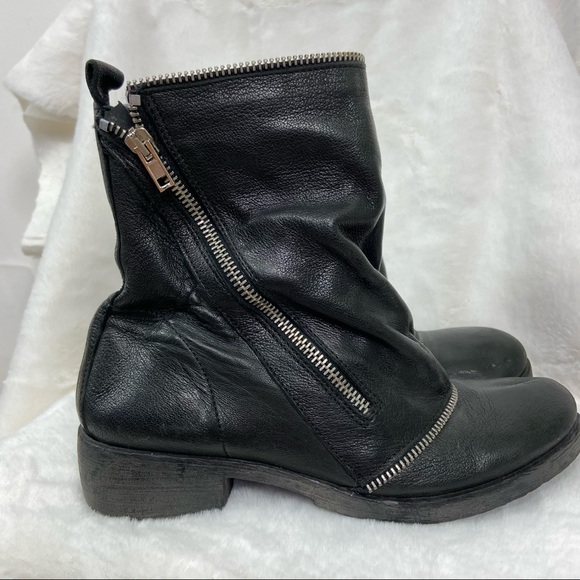 Massimo Mateo Leather black zipper detailed boots - Picture 4 of 8